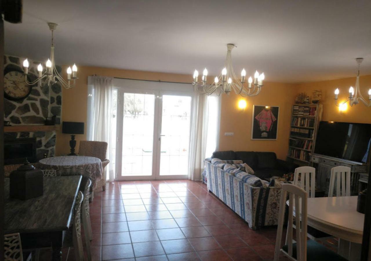 Tiara Vacaciones Villa Nava de la Asuncion Eksteriør bilde