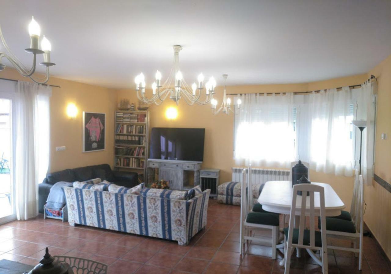 Tiara Vacaciones Villa Nava de la Asuncion Eksteriør bilde